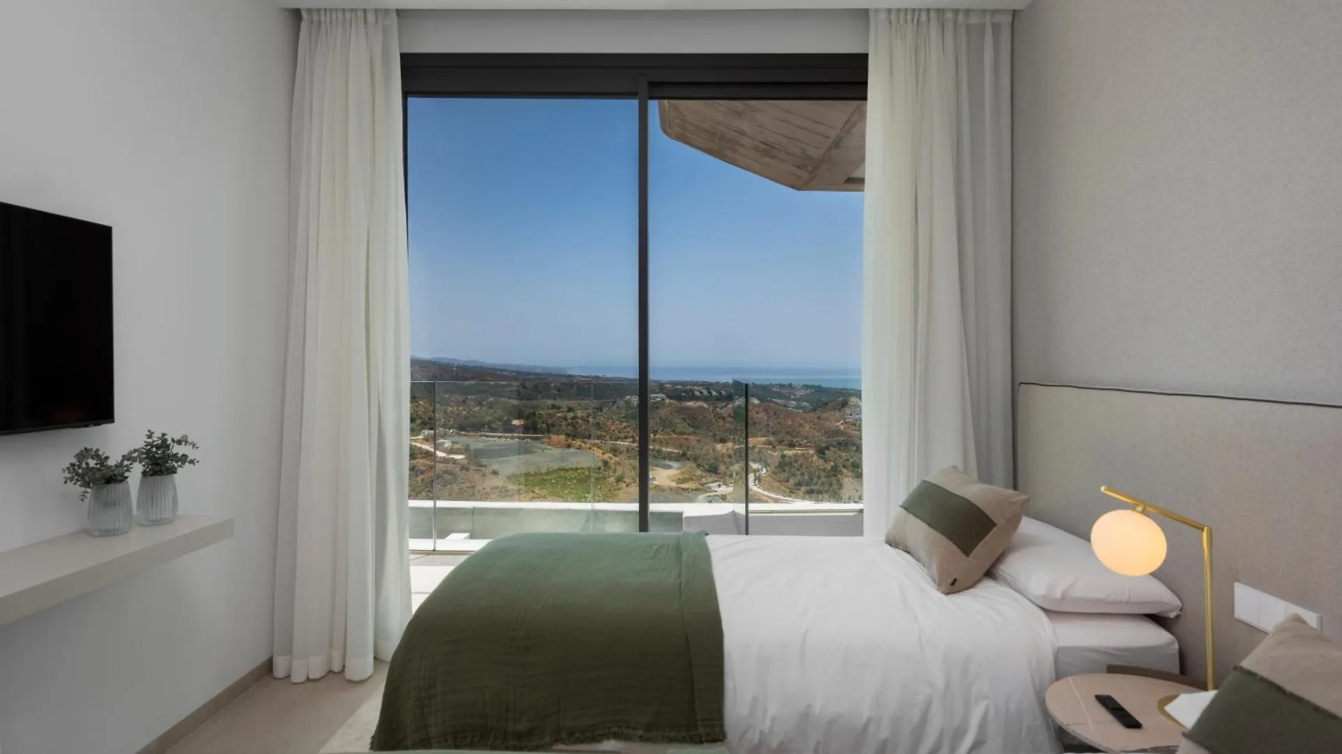 Marbella Quercus Penthouse - Rooftop Infinity Pool El Ángel