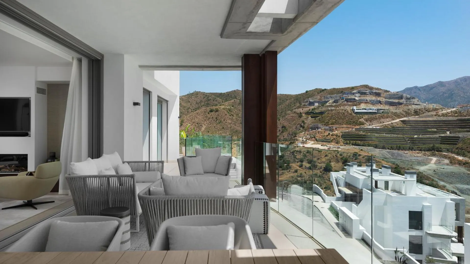 Marbella Quercus Penthouse - Rooftop Infinity Pool El Ángel